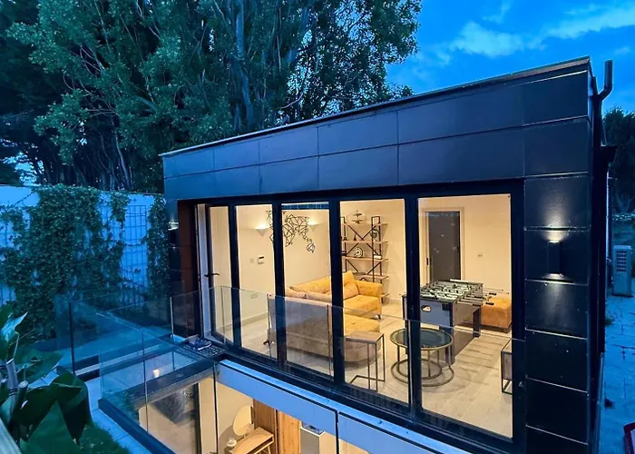 Chic 2 Bedroom Modern Cave House